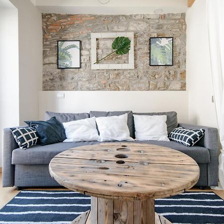 Gem Of The Lake - Luxury Apartment Como Old Town Exterior foto